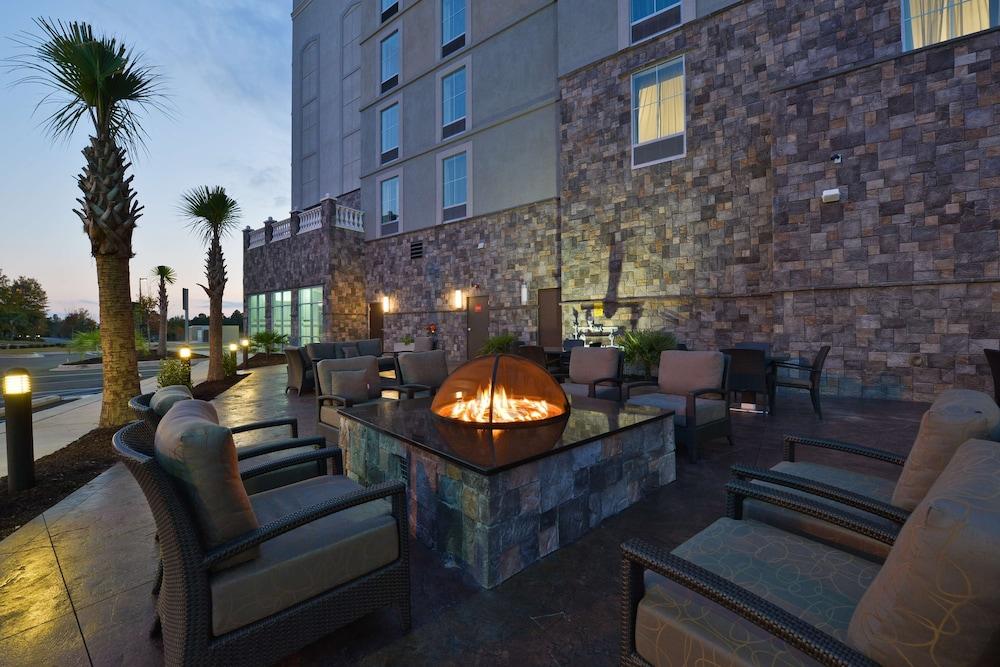 Hampton Inn & Suites Columbia/Southeast-Fort Jackson Экстерьер фото