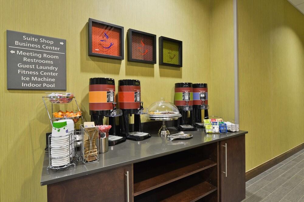 Hampton Inn & Suites Columbia/Southeast-Fort Jackson Экстерьер фото