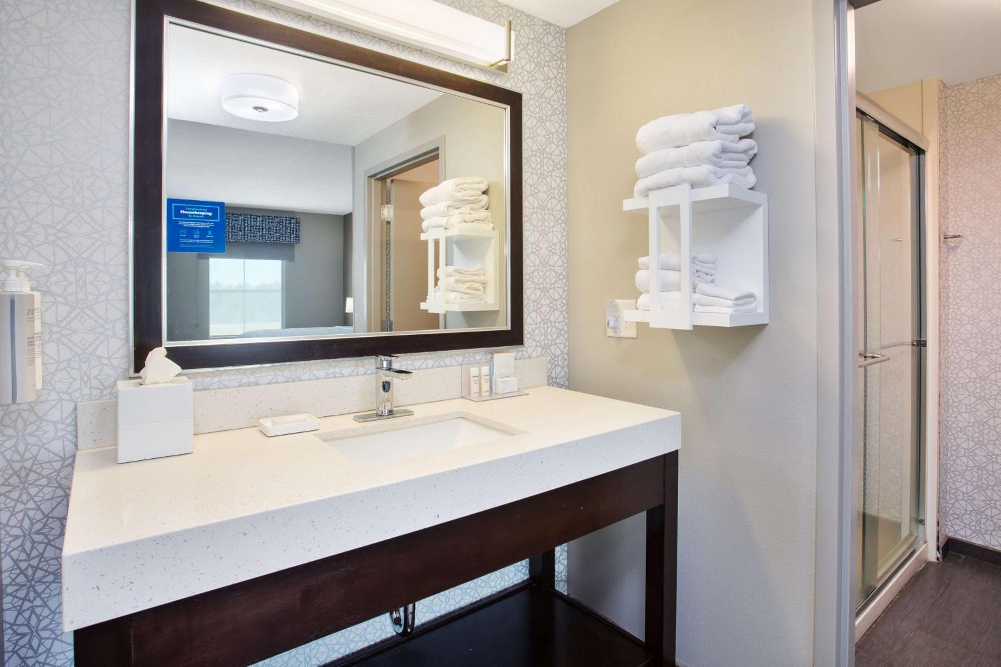 Hampton Inn & Suites Columbia/Southeast-Fort Jackson Экстерьер фото