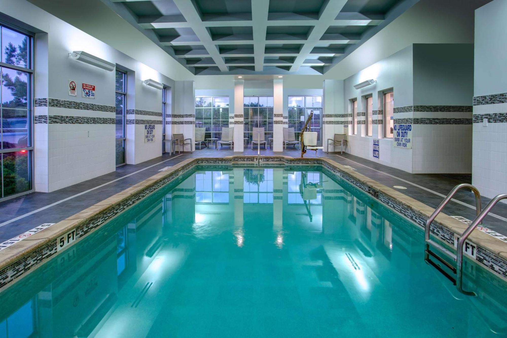 Hampton Inn & Suites Columbia/Southeast-Fort Jackson Экстерьер фото