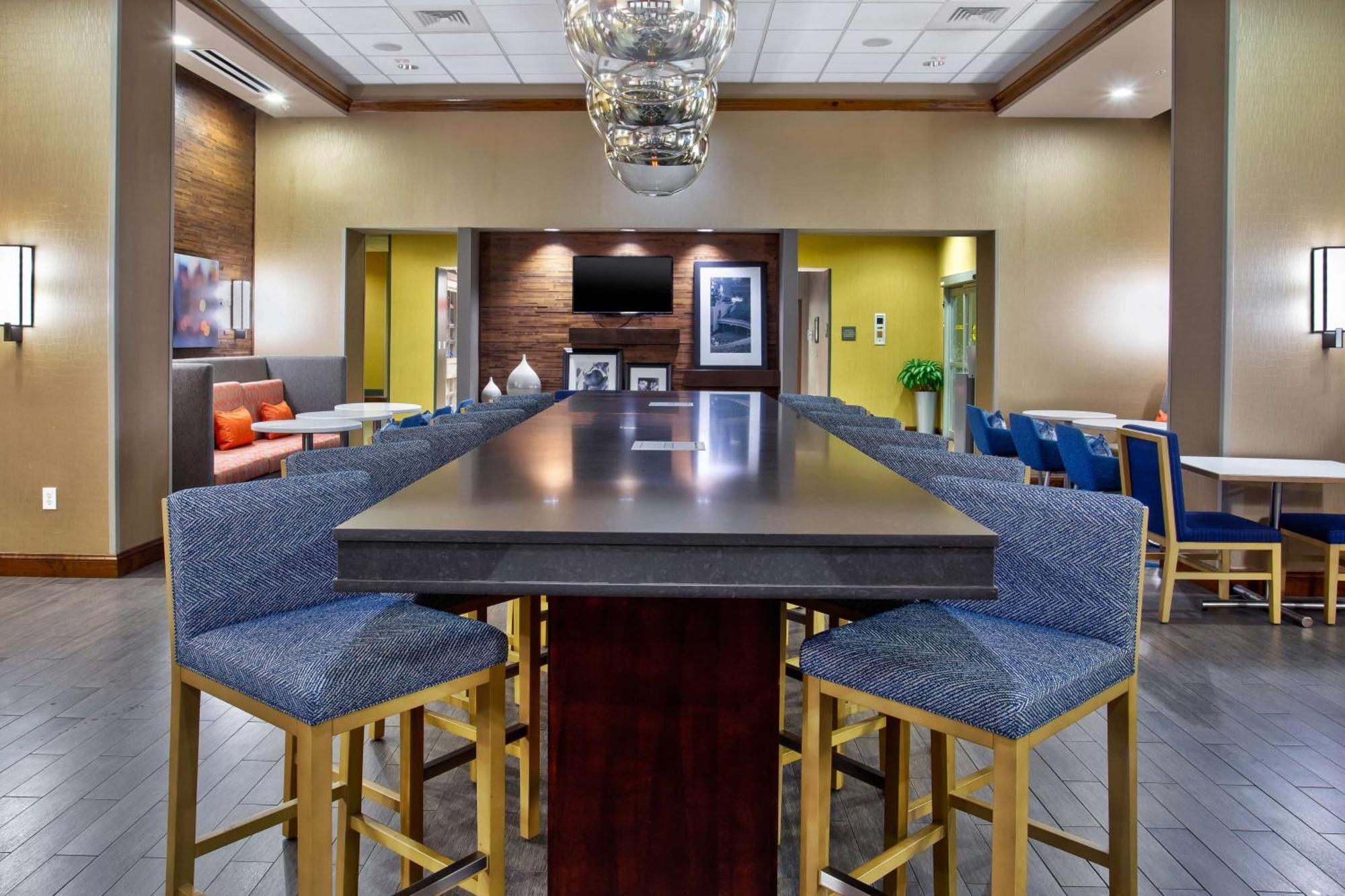 Hampton Inn & Suites Columbia/Southeast-Fort Jackson Экстерьер фото